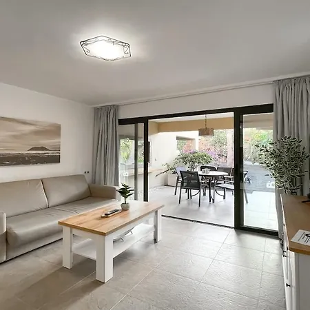 Daire Eva's Atlantic Garden By B-rent *